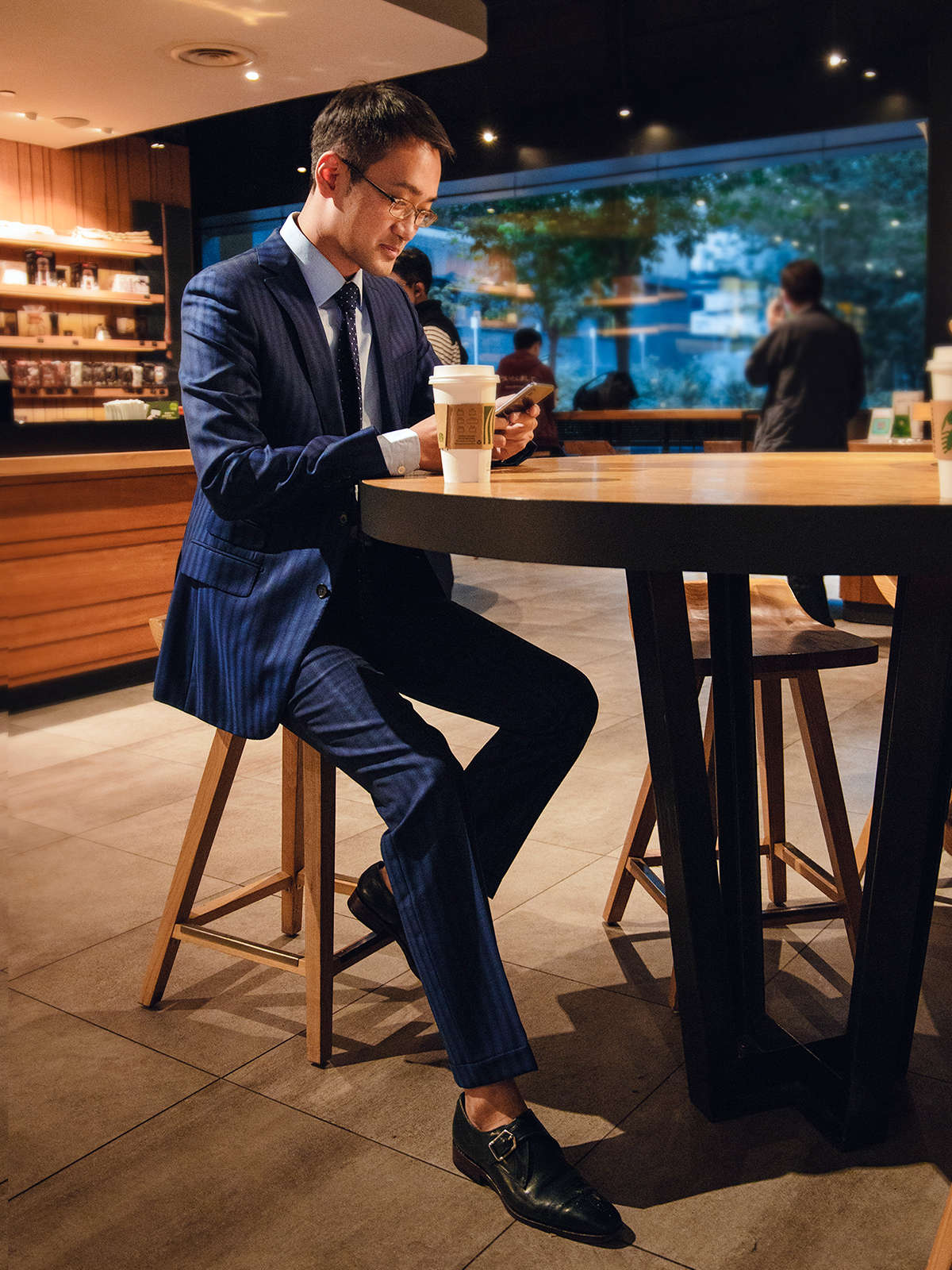 白領職業裝多少西裝定做怎么選